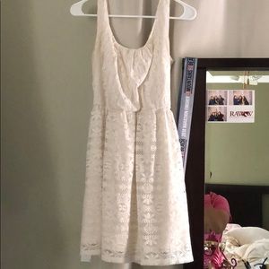 Ivory Dress! still in great conditions!